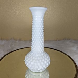 Vintage 7.5 inch E.O. Brody Hobnail Milk Glass Bud Floral White Vase USA